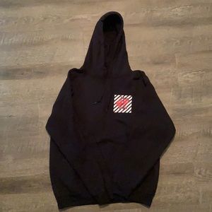 Men’s Medium Rose Hoodie